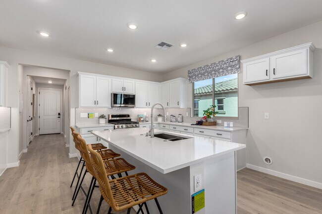 8226 N 173rd Ln, Waddell, AZ 85355 - photo 7