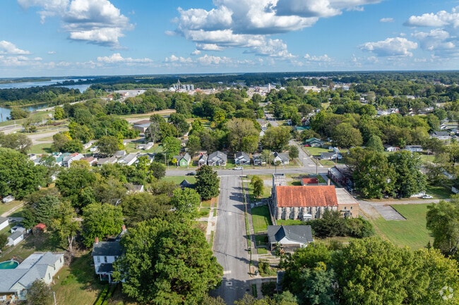 Farley Place is located just to the South of the Ohio River.