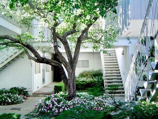 3455 Alameda de Las Pulgas, Menlo Park, CA 94025