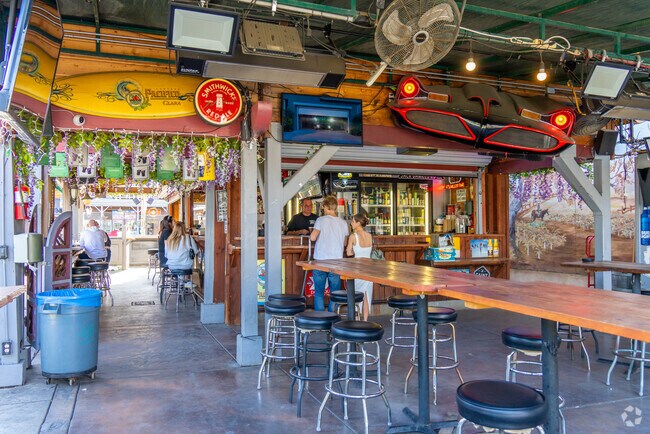 Discover Temecula's finest pours at the Wine & Beer Garden near Roripaugh Hills.