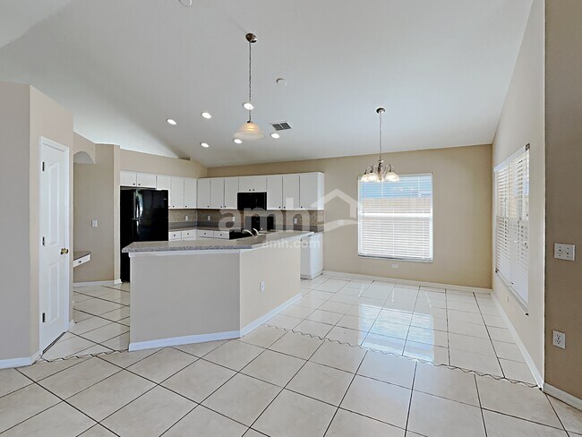 16502 Lake Heather Dr, Tampa, FL 33618 - photo 7