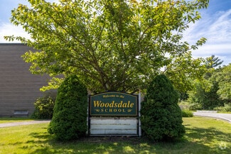 Woodsdale School