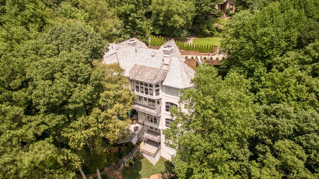 Katherine Chiucchini