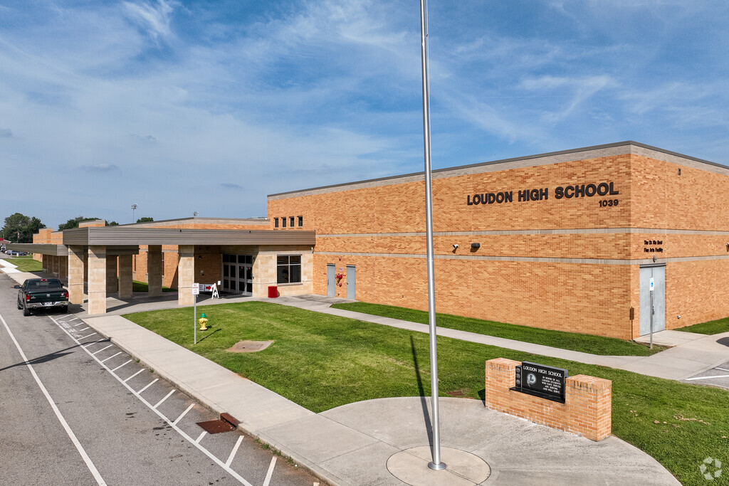 Loudon High School was founded in 1870 and has a rich history in East Tennessee.