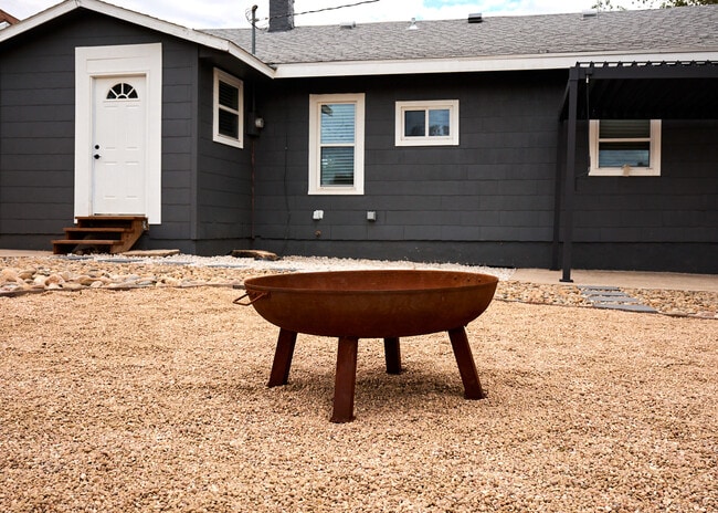 Backyard with plenty of room for friends!