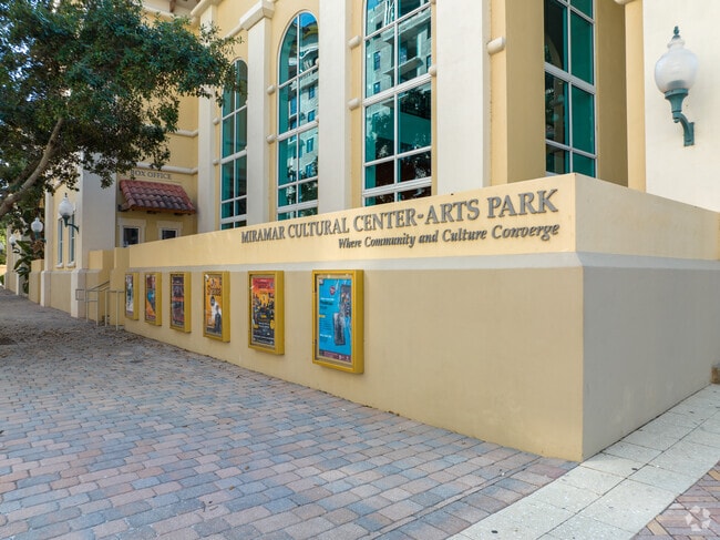 The Miramar Cultural Center and Arts Park offers a theater, art galleries, and a garden.