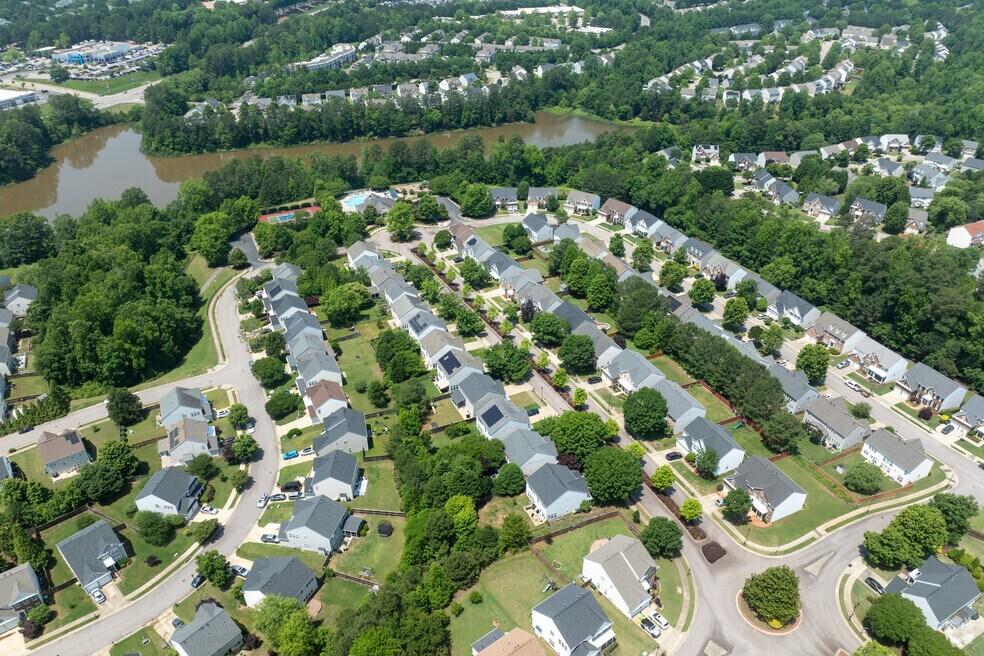 NorthwestRaleigh_573054_BG_120325_V1