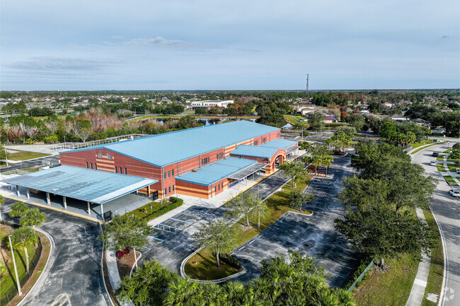 Camelot Elementary School provides ample parking on the southeast side of the school.