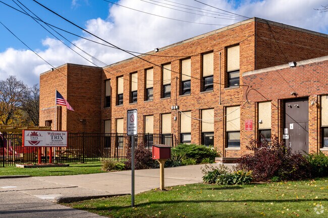 Children attending Trix Academy enjoy small teacher to student ratios.