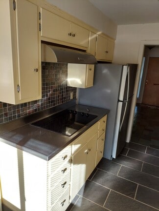 2883 Charing Rd Unit 2883, Columbus, OH 43221