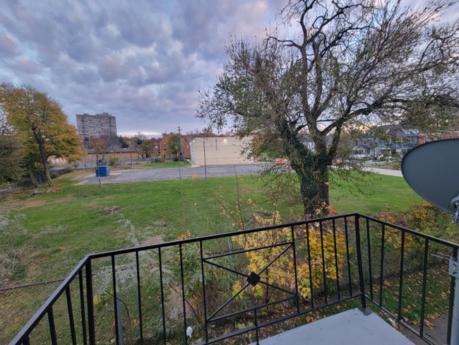 13420 Euclid Ave unit 1817-307, East Cleveland, OH 44112 - photo 7