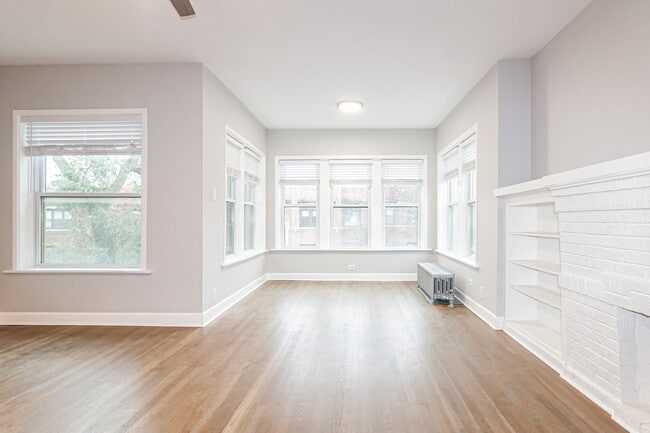 1454 W Winnemac Ave unit 3, Chicago, IL 60640 - photo 3