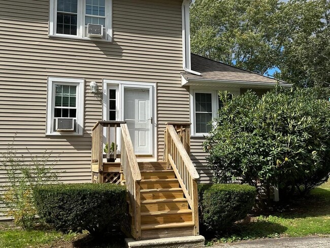 96 Prospect St unit 1, Rockland, MA 02370 - photo 2
