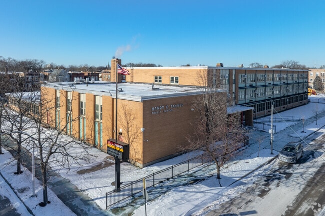 Tanner Elementary School has a student population of 313.