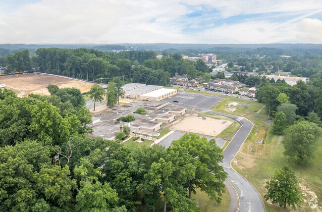 Homestead Wakefield Elementary School serves students from Pre-K through the 5th grade.