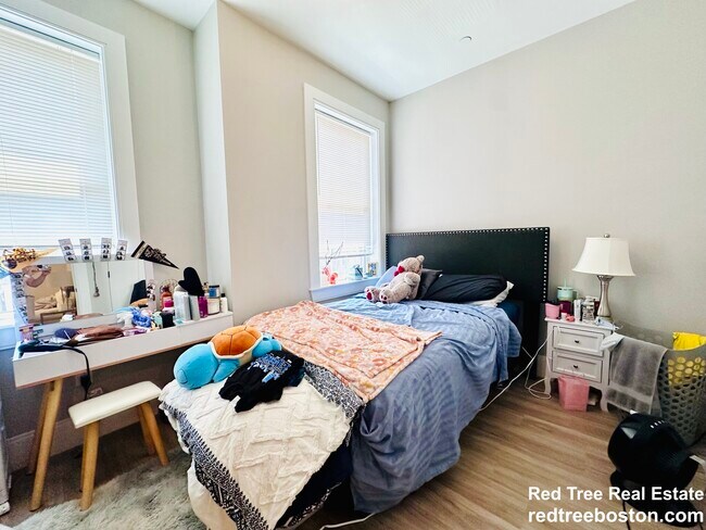 66 Lubec St, Boston, MA 02128 - photo 6