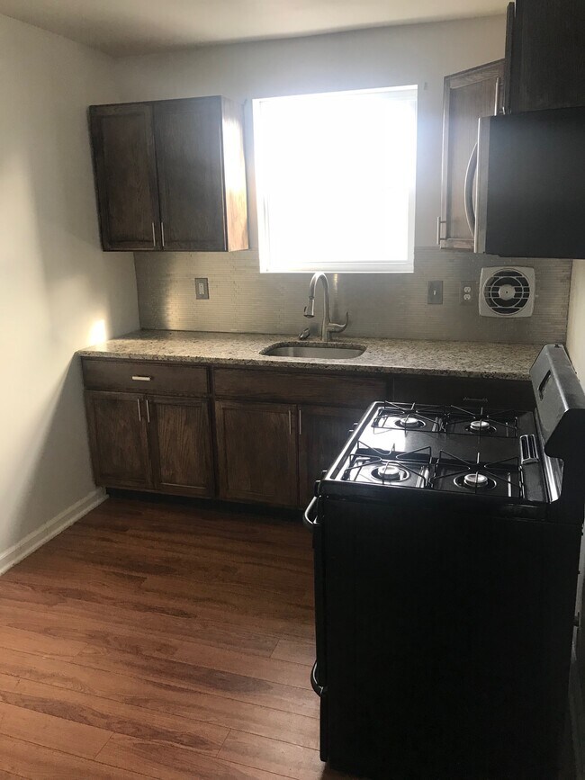 104 Chester Ave unit B, Lansdowne, PA 19050 - photo 5