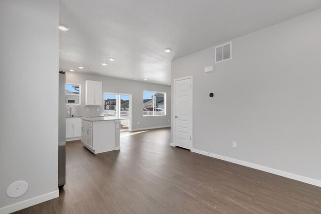 617 85th Avenue Ct, Greeley, CO 80634 - photo 4