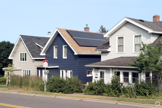 Homes in Central Hillside Minnesota utilize solar power too.