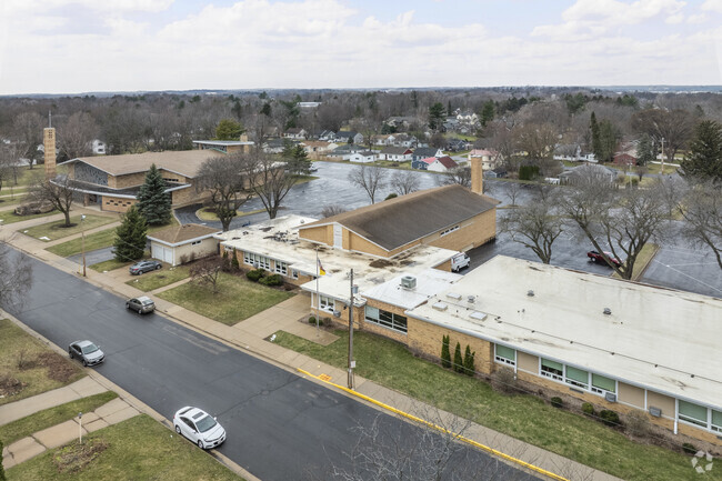 Immaculate Heart of Mary School in Monona has a student-to-teacher ratio of 10 to 1.