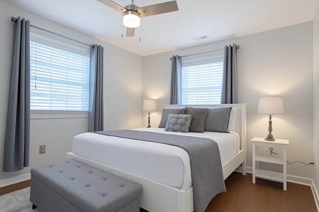 445 Short Hills Dr unit ID1347630P, Charlotte, NC 28217 - photo 2