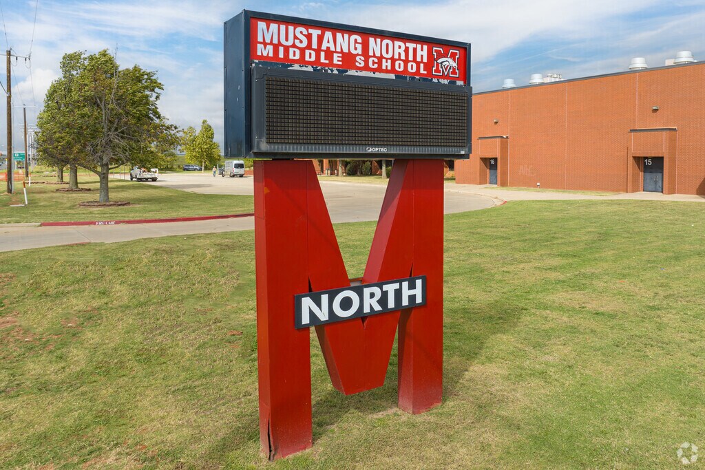 Mustang North Middle School is one of the middle schools that families of Yukon and Mustang.