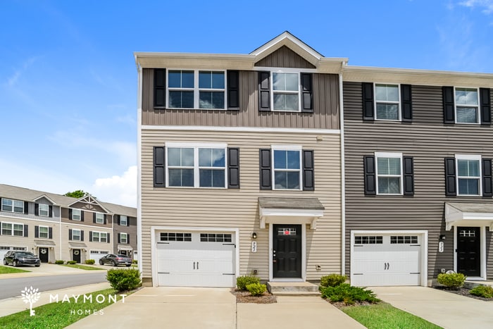 921 Taybyn Rd, Fort Mill, SC 29715 - photo 1