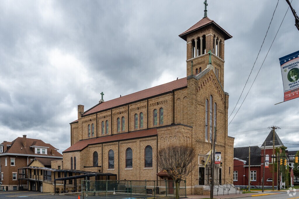 St. Francis Xavier School has 15 students in grades K-2.