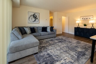 1 Millpaint Ln, Owings Mills, MD 21117