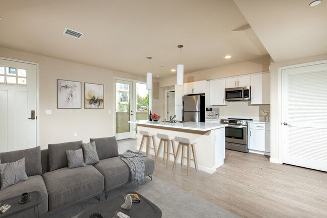 Breeze Hill, Vista, CA 92081 - photo 5