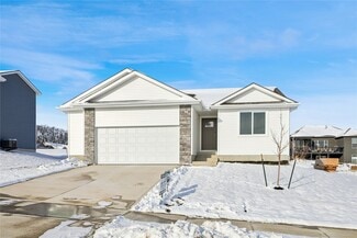 729 W Wright Rd, Norwalk, IA 50211