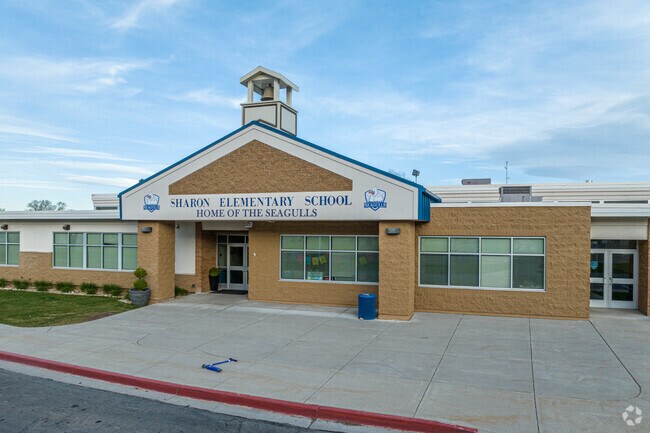 Sharon Elementary offers Kindergarten through 6th Grade and is located in the Sharon neighborhood.