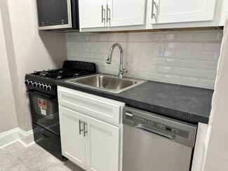 34 State St, Teaneck, NJ 07666