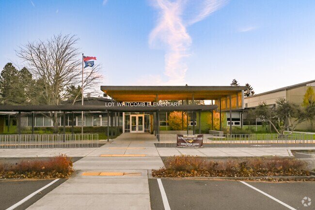 Whitcomb Elementary School provides education in the neighborhood of 
Southgate.