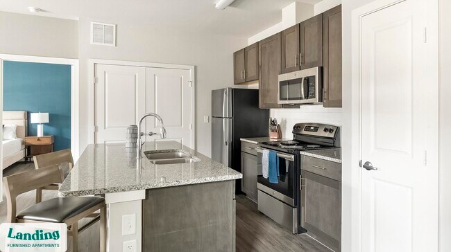 8200 Clarksprings Dr unit 5203.1408054, Dallas, TX 75236 - photo 6