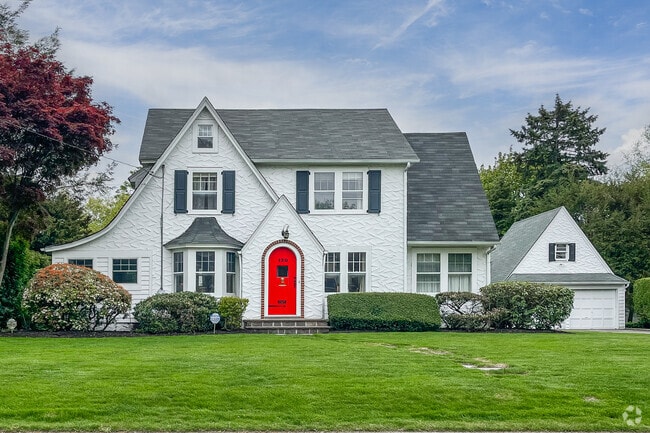 Cottage-style homes are common along East Williston’s quiet streets.