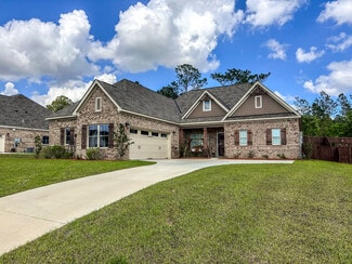 303 Charleston Mills Dr, Midland City, AL 36350