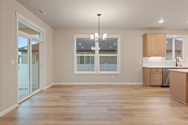 4415 Thrush St, Moses Lake, WA 98837 - photo 7