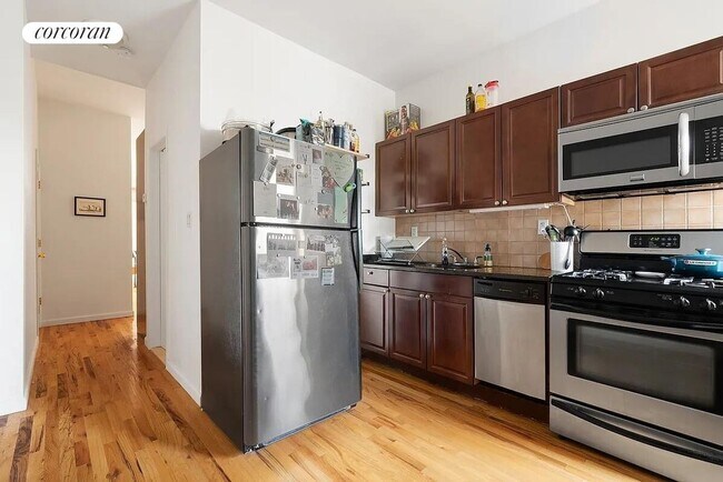 244 President St, Brooklyn, NY 11231 - photo 5