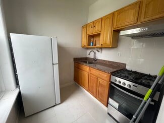 317 57th St Unit 2, Brooklyn, NY 11220