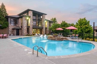 19501 W 102nd St, Lenexa, KS 66220