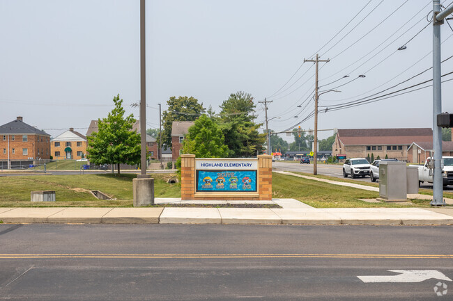 Highland Elementary School is a public school located in Hamilton.