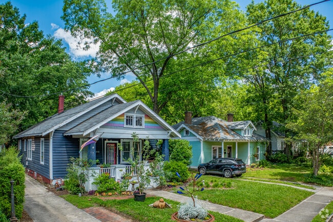 Homes in Dunleath come in many styles and colors.