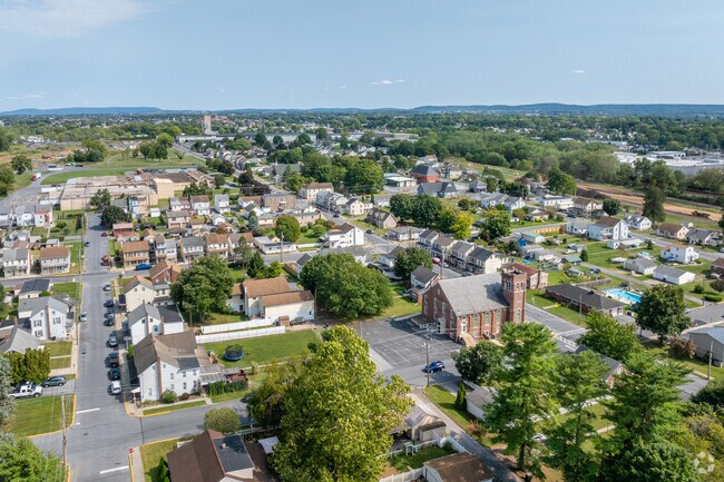West Lebanon is close to a lot of historical areas with surrounding recreational parks.