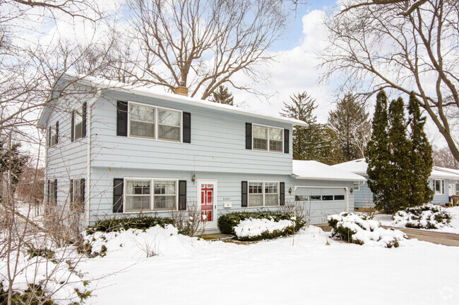 Cape-Cod style homes are common in Meadowood.