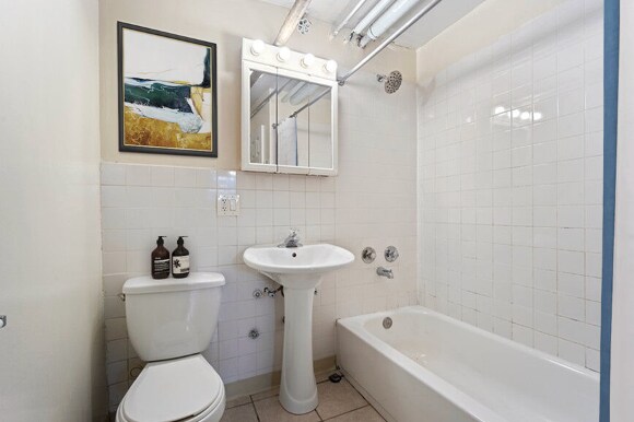 1115 W Oakdale Ave unit 1A, Chicago, IL 60657 - photo 6