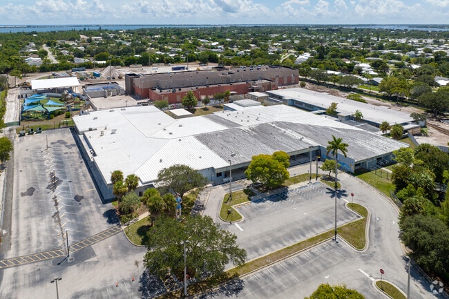 Jensen Beach Elementary parking lot and overlook of campus.