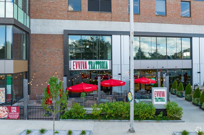 Evviva Trattoria is a new restaurant that's easily accessible from the West End.