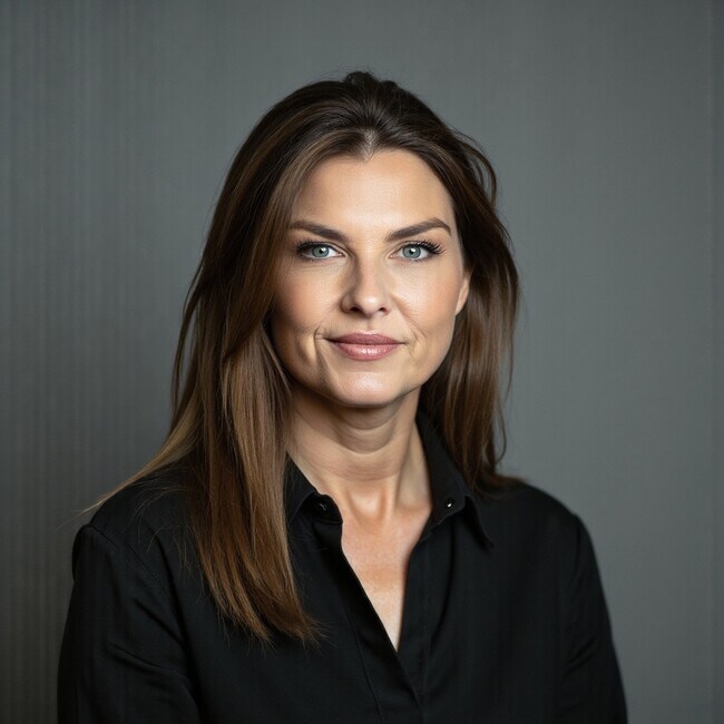 Agent Photo