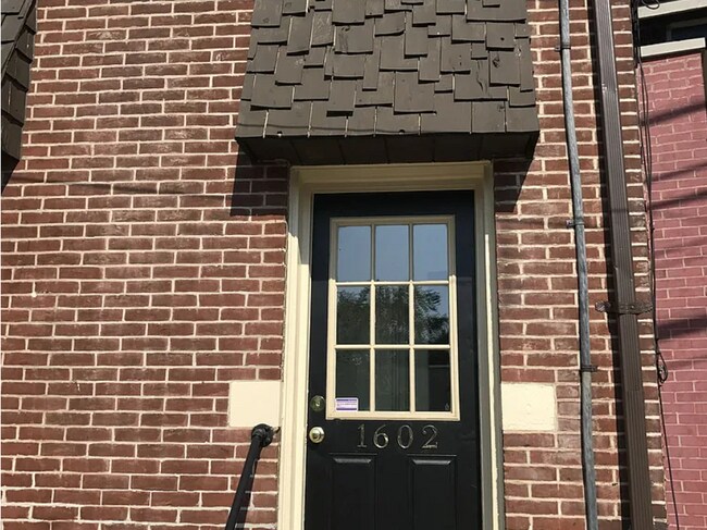 1602 Lowrie St unit .  2, Pittsburgh, PA 15212 - photo 2